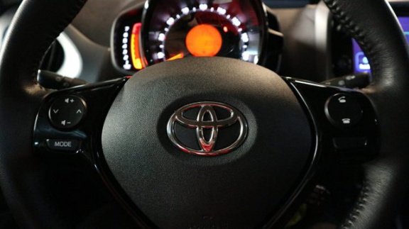 Toyota Aygo - 1.0 VVT-i X-play Apple carplay - 1