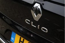 Renault Clio Estate - TCe 90 Iconic | Leder | Clima | Stoelverw. | LM velgen 17"