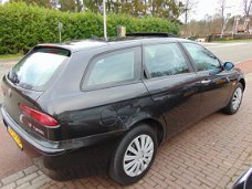 Alfa Romeo 156 Sportwagon - 1.6 T.Spark Impression Airco / Cruise / Schuifdak / Elec.Pakket APK 13-0