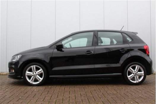 Volkswagen Polo - 1.2 TSI Trendline R-line spoilerpakket, winterset met lm velgen, 5 deurs - 1