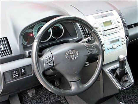 Toyota Verso - 1.6 16v VVT-i Linea Sol - 1