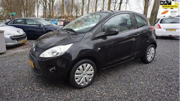 Ford Ka - 1.2 Titanium zeer nette ka met airco 98dkm nl-auto stuur-bk cv en el-ramen 2010 - 1