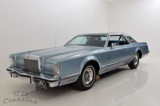 Lincoln Continental - 2D Coupe Mark V - 1