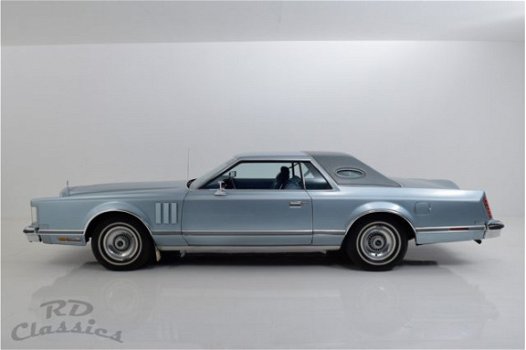 Lincoln Continental - 2D Coupe Mark V - 1
