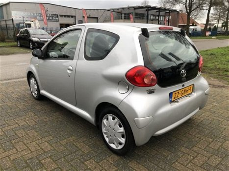 Toyota Aygo - 1.0-12V + Nette Auto - Airco - 1