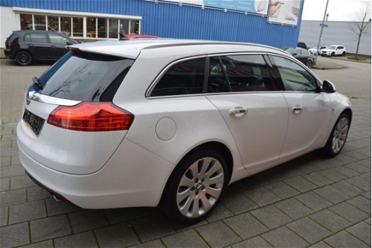 Opel Insignia Sports Tourer - 2.0 T Sport 4x4 Automaat I Leer I Navigatie I Bi-Xenon I Afn. Trekhaak - 1