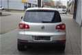 Volkswagen Tiguan - 1.4 TSI Comfortline Business Navigatie I Airco I Sport velgen I Dealer onderhoud - 1 - Thumbnail