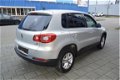 Volkswagen Tiguan - 1.4 TSI Comfortline Business Navigatie I Airco I Sport velgen I Dealer onderhoud - 1 - Thumbnail