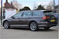 Volkswagen Passat Variant - 2.0 TDI 150PK Business Edition R-Line, Groot-Navigatie, LED, Camera - 1 - Thumbnail