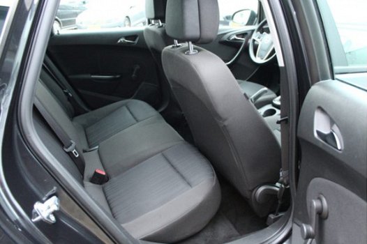 Opel Astra - 1.4 Business Edition (101pk) Navi/ Airco/ Cruise/ Elek. pakket/ Isofix/ Bluetooth/ AUX - 1