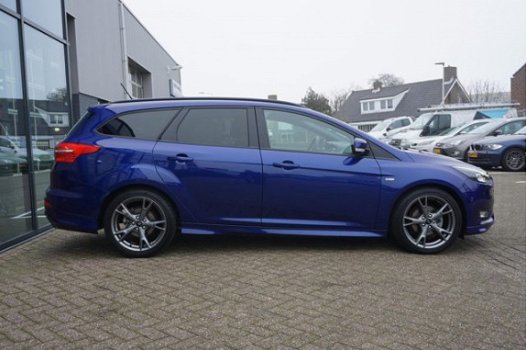 Ford Focus Wagon - 1.0 ST-Line 125PK Navi Winterpack Camera 18