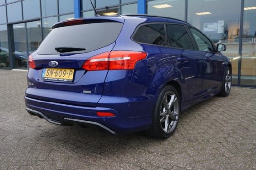 Ford Focus Wagon - 1.0 ST-Line 125PK Navi Winterpack Camera 18