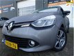 Renault Clio Estate - 1.5 dCi ECO Night&Day van 1st Eig met led en airco en multimediascherm navigat - 1 - Thumbnail