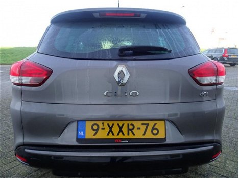 Renault Clio Estate - 1.5 dCi ECO Night&Day van 1st Eig met led en airco en multimediascherm navigat - 1