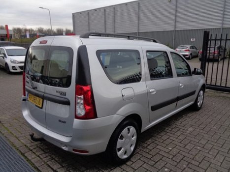 Dacia Logan MCV - 1.6-16V Lauréate 7p. SLECHTS 89.000 KM - 1