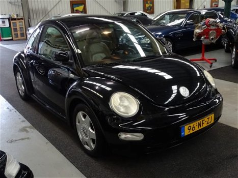 Volkswagen New Beetle - 2.0 Highline Airco Stuurbekrachtiging - 1