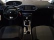 Peugeot 308 SW - 1.2 PureTech Blue Lease/Clima/Navi/LM-Velgen/Trekhaak - 1 - Thumbnail