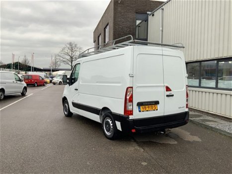 Renault Master - T28 2.3 dCi L2H1 Eco Airco, Navi, 3 Zits, Imperiaal, Trekhaak 2500 kg - 1