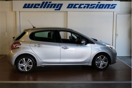 Peugeot 208 - 1.6 VTi Allure - 1