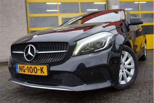 Mercedes-Benz A-klasse - 180 BlueEFFICIENCY Ambition BJ2015 LED V+A | LMV16