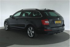 Skoda Octavia Combi - 1.4 TSI Elegance DSG Aut. [ xenon leder navi trekhaak ]