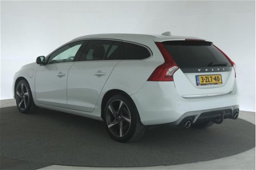 Volvo V60 - D6 AWD HYBRID R-Design Aut [ xenon leder navi trekhaak ] Ex BTW - 1