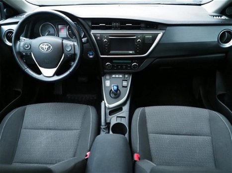 Toyota Auris Touring Sports - 1.8 Hybrid Panorama Navi Camera Clima Actie - 1