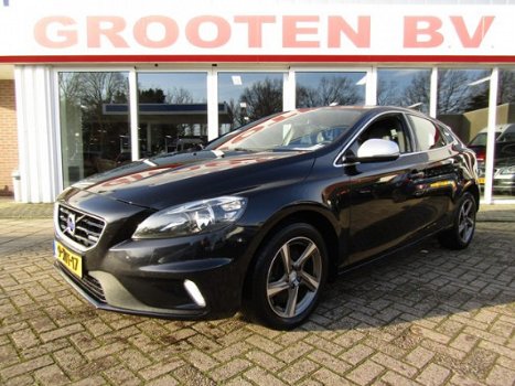 Volvo V40 - 2.0 D4 R-Design Business - 1