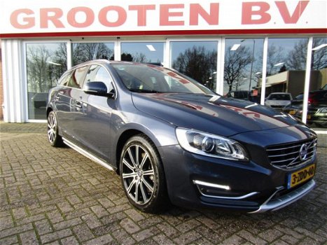 Volvo V60 - PRIJS EX BTW 2.4 D6 AWD Plug-In Hybrid Summum - 1