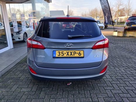 Hyundai i30 Wagon - 1.6 GDI Business Edition - 1