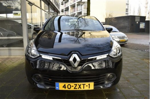 Renault Clio - 0.9 TCe Expression / AIRCO / TREKHAAK AFNEEMBAAR / NAVIGATIE GROOT SCHERM / PARKEERSE - 1