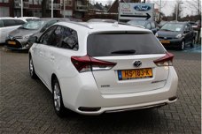 Toyota Auris - 1.8 HYBRID LEASE PANODAK NAVI NL-AUTO