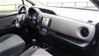 Toyota Yaris - 1.5 HYBRID NAVI LM-VELGEN NL-AUTO - 1 - Thumbnail