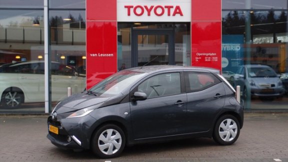 Toyota Aygo - 1.0 VVT-I 5-DRS X-PLAY CAMERA NL-AUTO - 1