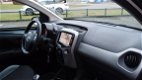 Toyota Aygo - 1.0 VVT-I 5-DRS X-PLAY CAMERA NL-AUTO - 1 - Thumbnail