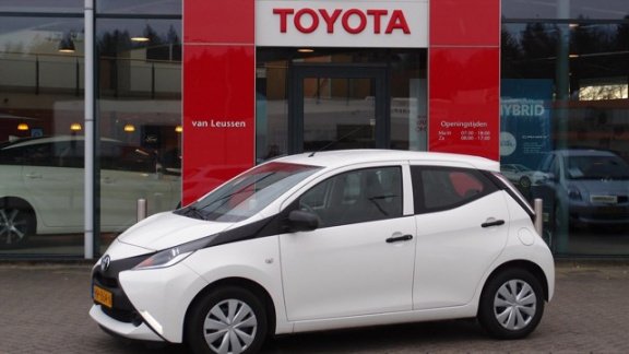 Toyota Aygo - 1.0 VVT-I X-NOW AIRCO NL-AUTO - 1