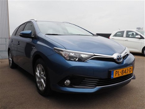 Toyota Auris Touring Sports - 1.8 Hybrid 136pk CVT Dynamic - 1