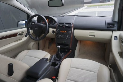 Mercedes-Benz A-klasse - 160 BlueEFFICIENCY Avantgarde ✅ AIRCO ✅ CRUISE ✅ 16INCH - 1