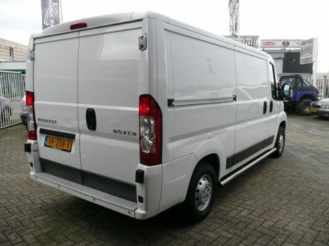 Peugeot Boxer - 2.2 HDI 96KW MULTICAB Kleine kras deuk - 1