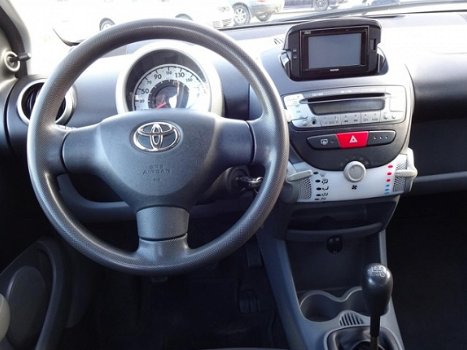 Toyota Aygo - 1.0 12V 5DR COMFORT NAVIGATION - 1