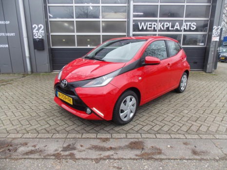 Toyota Aygo - 1.0 VVT-i x-play Automaat Airco Camera Elek Pakket 5Deurs 2017bj GARANTIE - 1