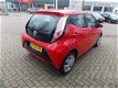 Toyota Aygo - 1.0 VVT-i x-play Automaat Airco Camera Elek Pakket 5Deurs 2017bj GARANTIE - 1 - Thumbnail