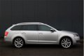 Skoda Octavia Combi - 2.0 TDI Greentech Ambition Panorama/Leer/Xenon/Parkeer sensoren v, a/Navigatie - 1 - Thumbnail