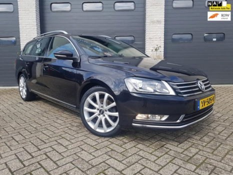 Volkswagen Passat Variant - 1.4 TSI Highline Business Navi/Stoelverw/18'LMV - 1