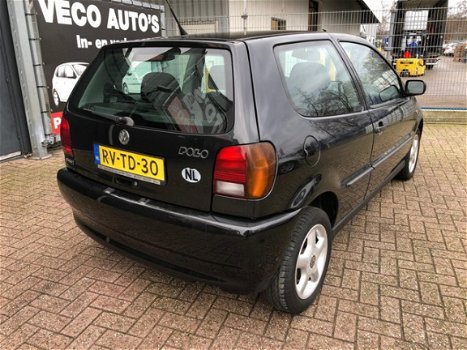 Volkswagen Polo - 1.6 - 1