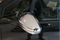Peugeot 208 - 1.2 Puretech 82pk Signature | NETTO DEAL | €4.224, - KORTING - 1 - Thumbnail