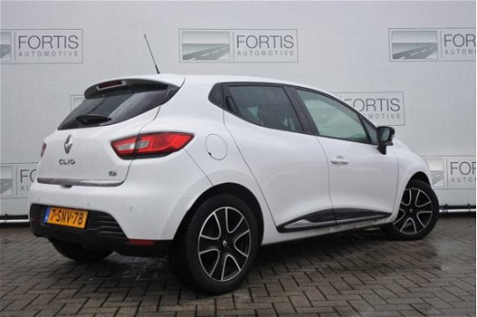 Renault Clio - 0.9 TCe Energy Limited 1e eigenaar/ dealer onderhouden. Navi/ PDC/ Bluetooth/ Airco - 1