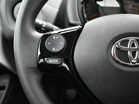 Toyota Aygo - 1.0 VVT-i x-fun | VOORRAAD DEAL | - 1