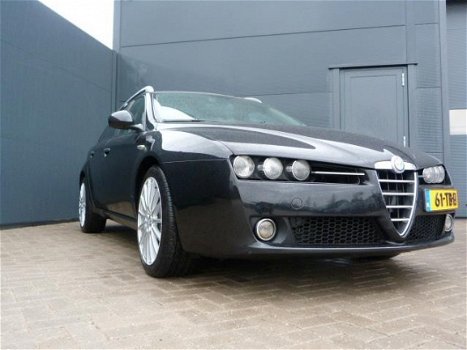 Alfa Romeo 159 Sportwagon - 1.9 JTS Distinctive leder, clima, - 1