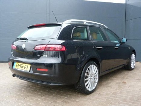 Alfa Romeo 159 Sportwagon - 1.9 JTS Distinctive leder, clima, - 1